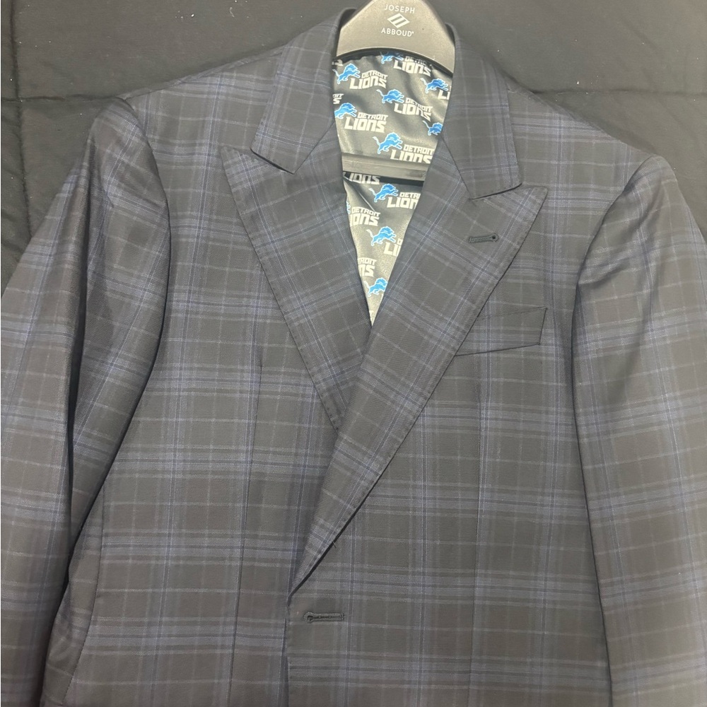 Joseph Abboud Dark Plaid Blazer